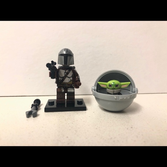 Baby Yoda Mandalorian Lego minifigure - Picture 1 of 3